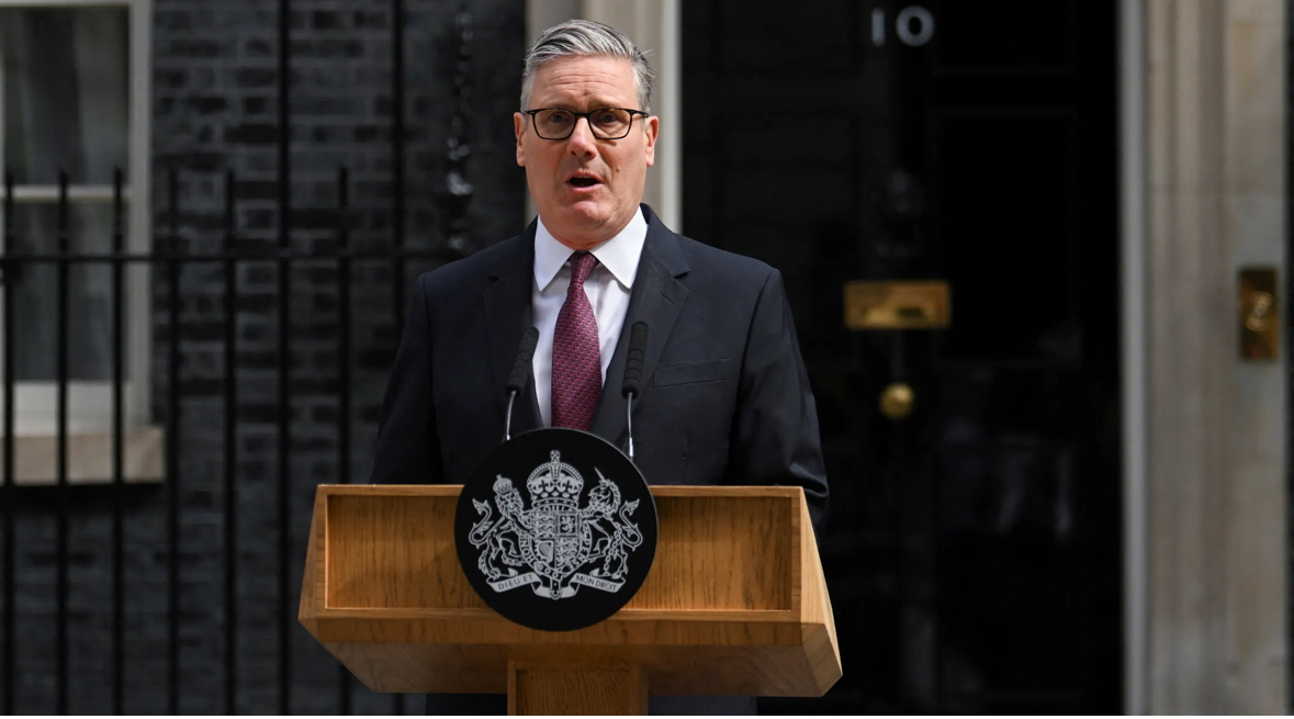 Starmer Resigns as UK Prime Minister After Tumultuous Two-Year Tenure